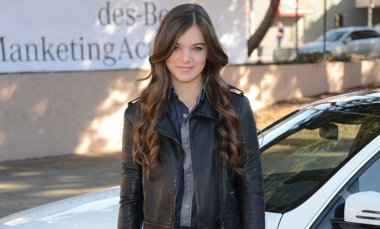 Hailee Steinfeld Net Worth